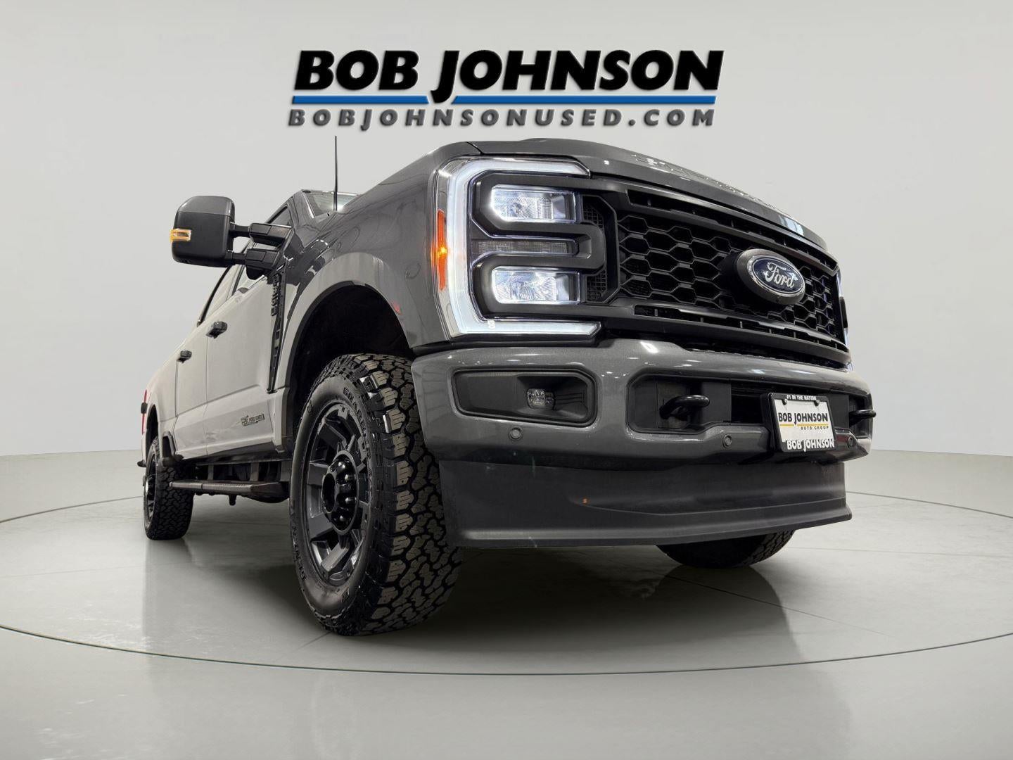 2023 Ford Super Duty F-350 SRW LARIAT