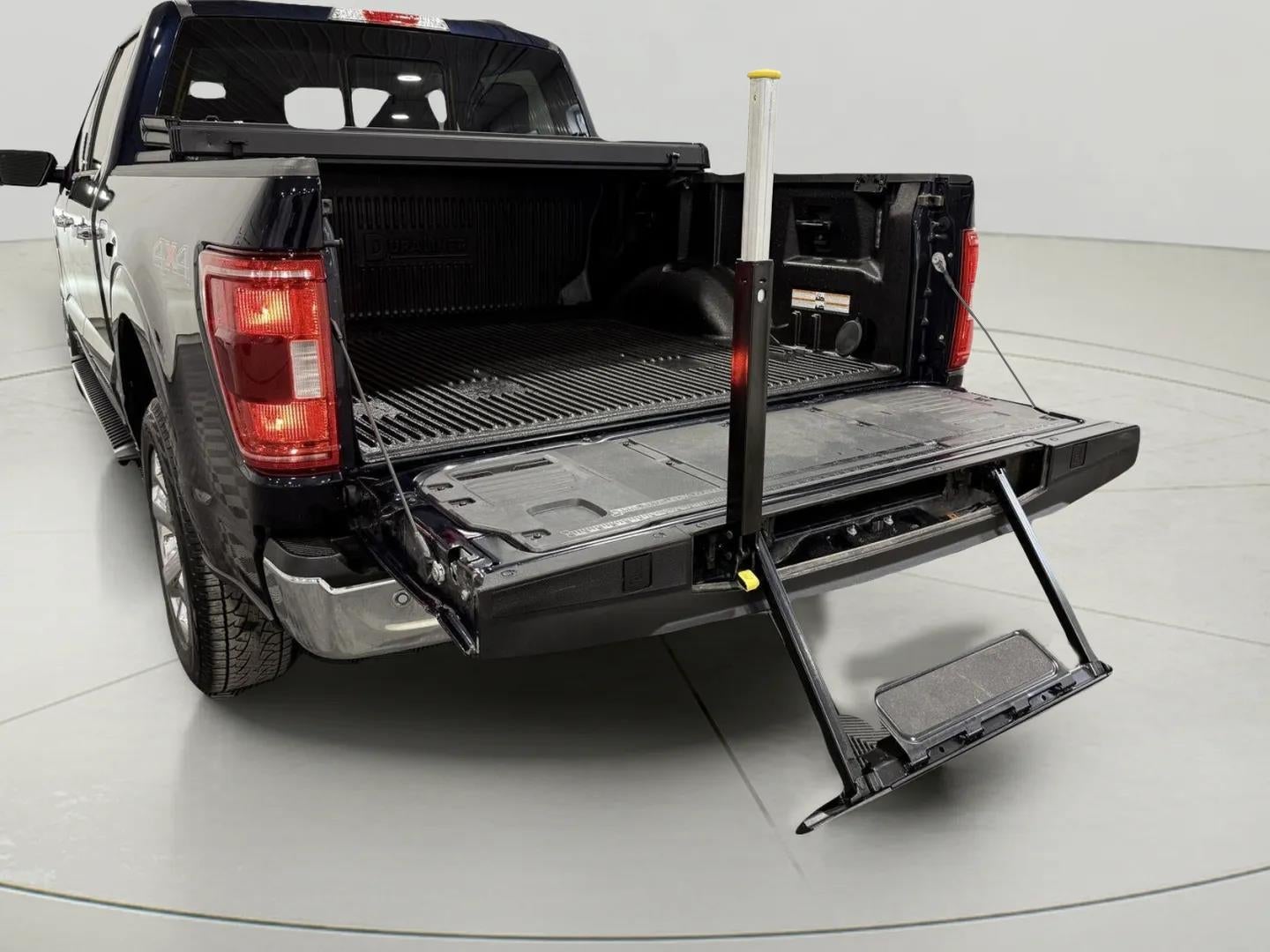 2023 Ford F-150 XLT 4WD SuperCrew 5.5' Box