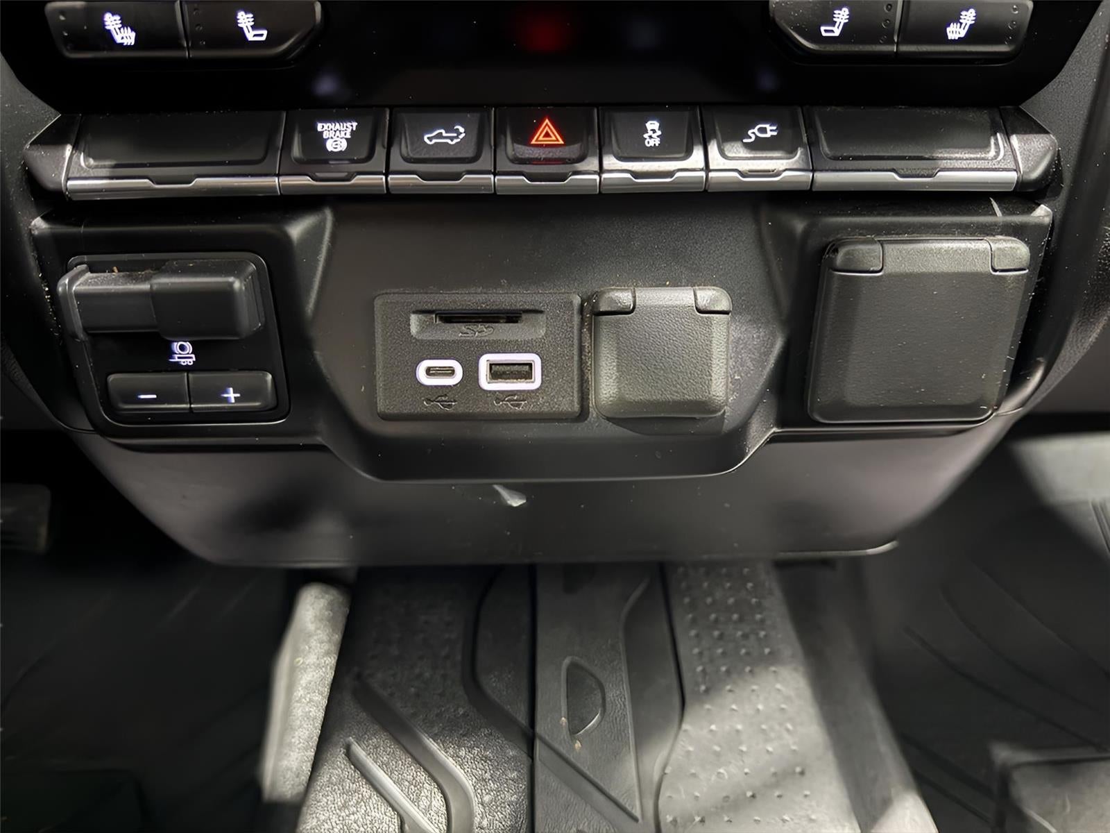 2023 Chevrolet Silverado 3500HD LTZ