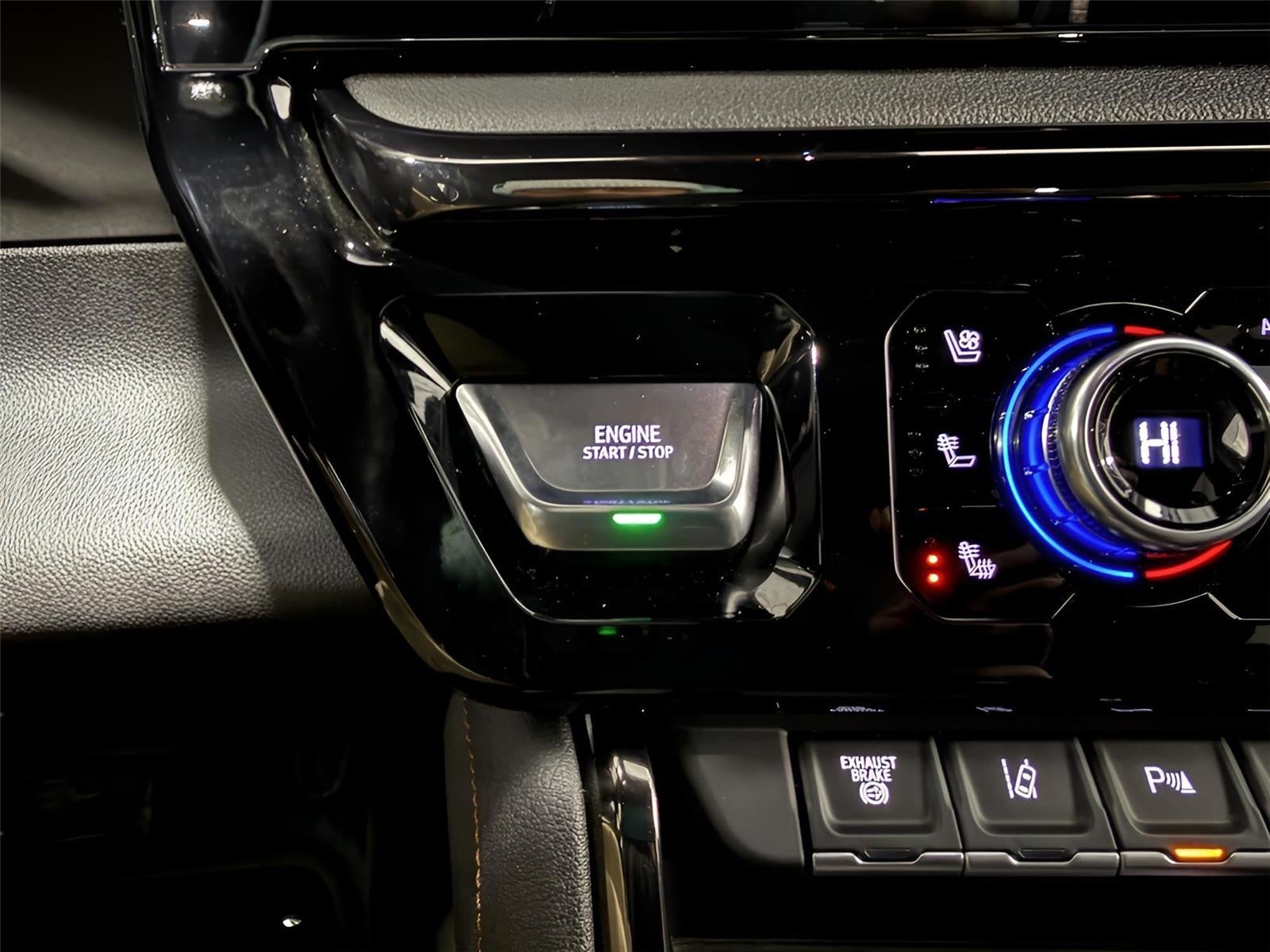 2025 GMC Sierra 2500HD AT4