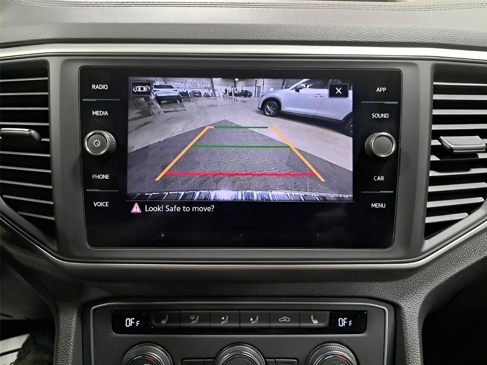 2021 Volkswagen Atlas 3.6L V6 SE w/Technology R-Line